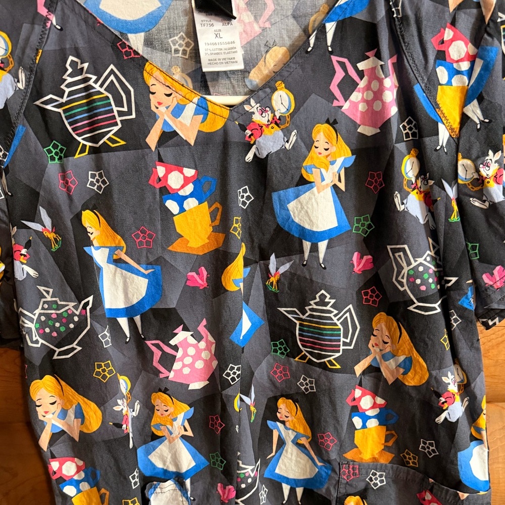 Disney Cinderella Scrub Top XL